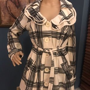 Very stylish. Lightweight jacket.